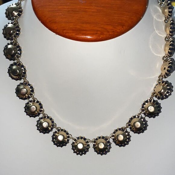 Retired J. Crew Venus Fly Trap Necklace - Picture 6 of 8